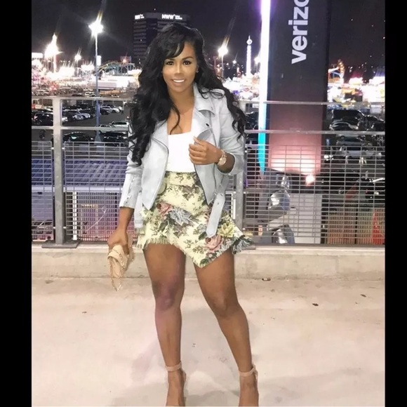 Zara Dresses & Skirts - Sold Zara Floral Jacquard Mini Frill Frayed Skirt